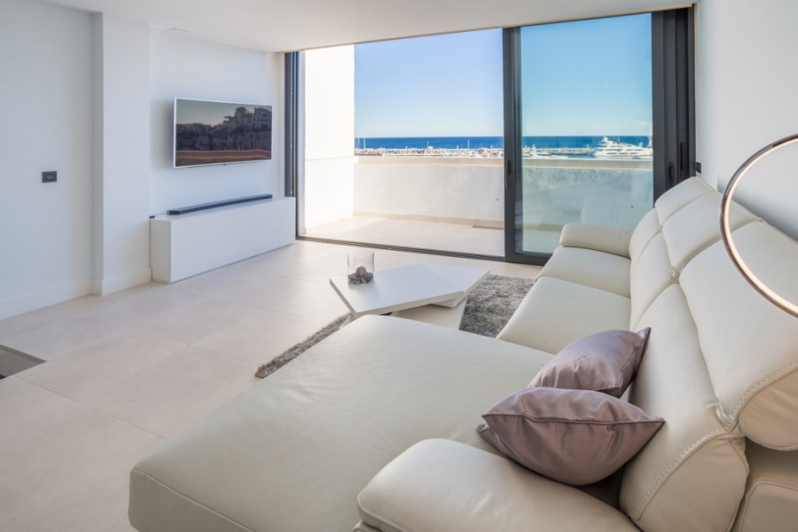 2 bed Penthouse in Puerto Banús, Marbella, Málaga